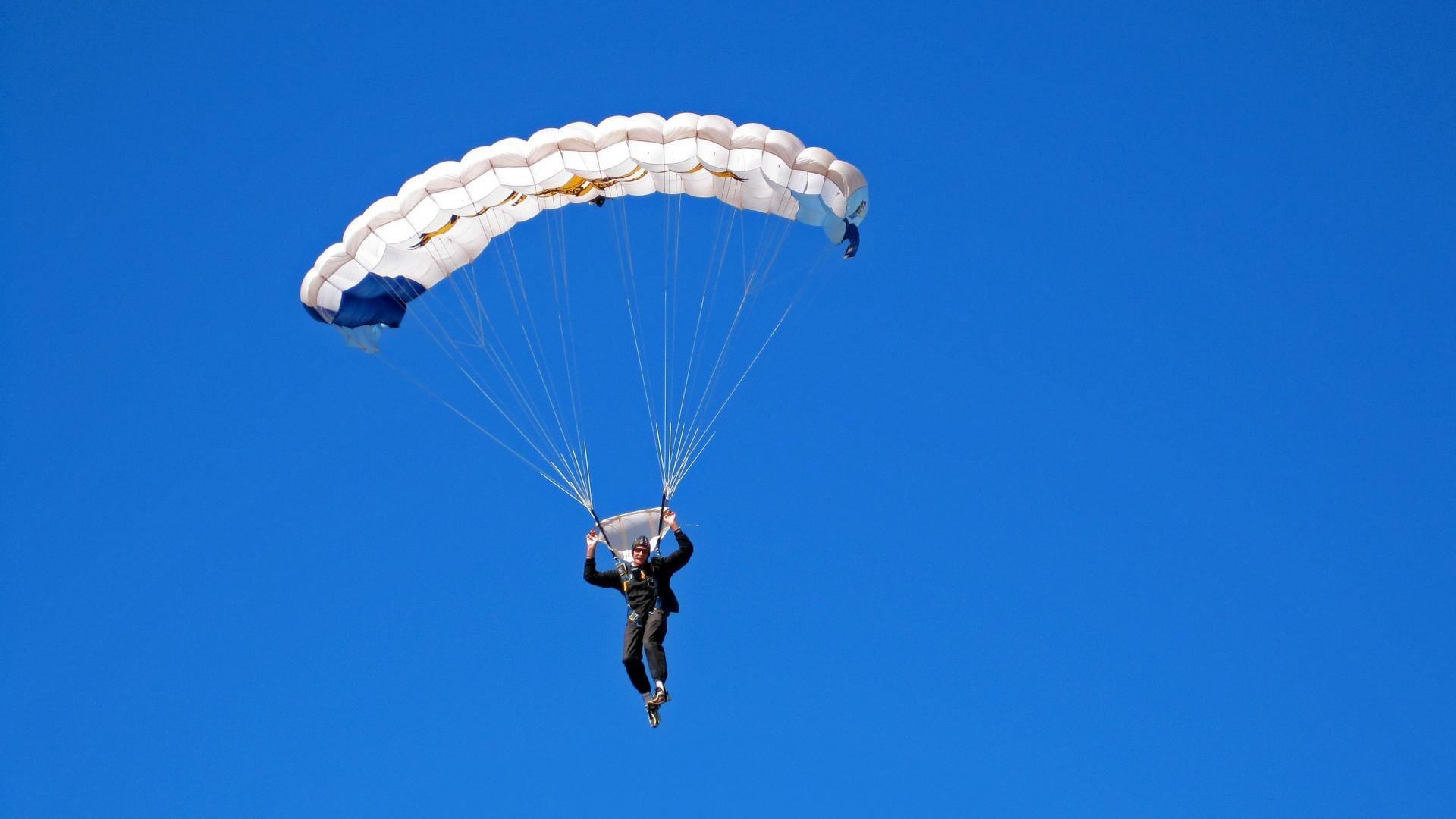 电竞选手职业生涯规划备受关注，电竞选手未来发展方向